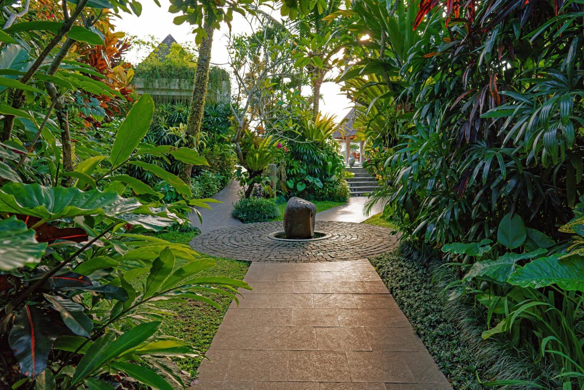 Goya Boutique Resort Убуд Екстер'єр фото The path to the temple